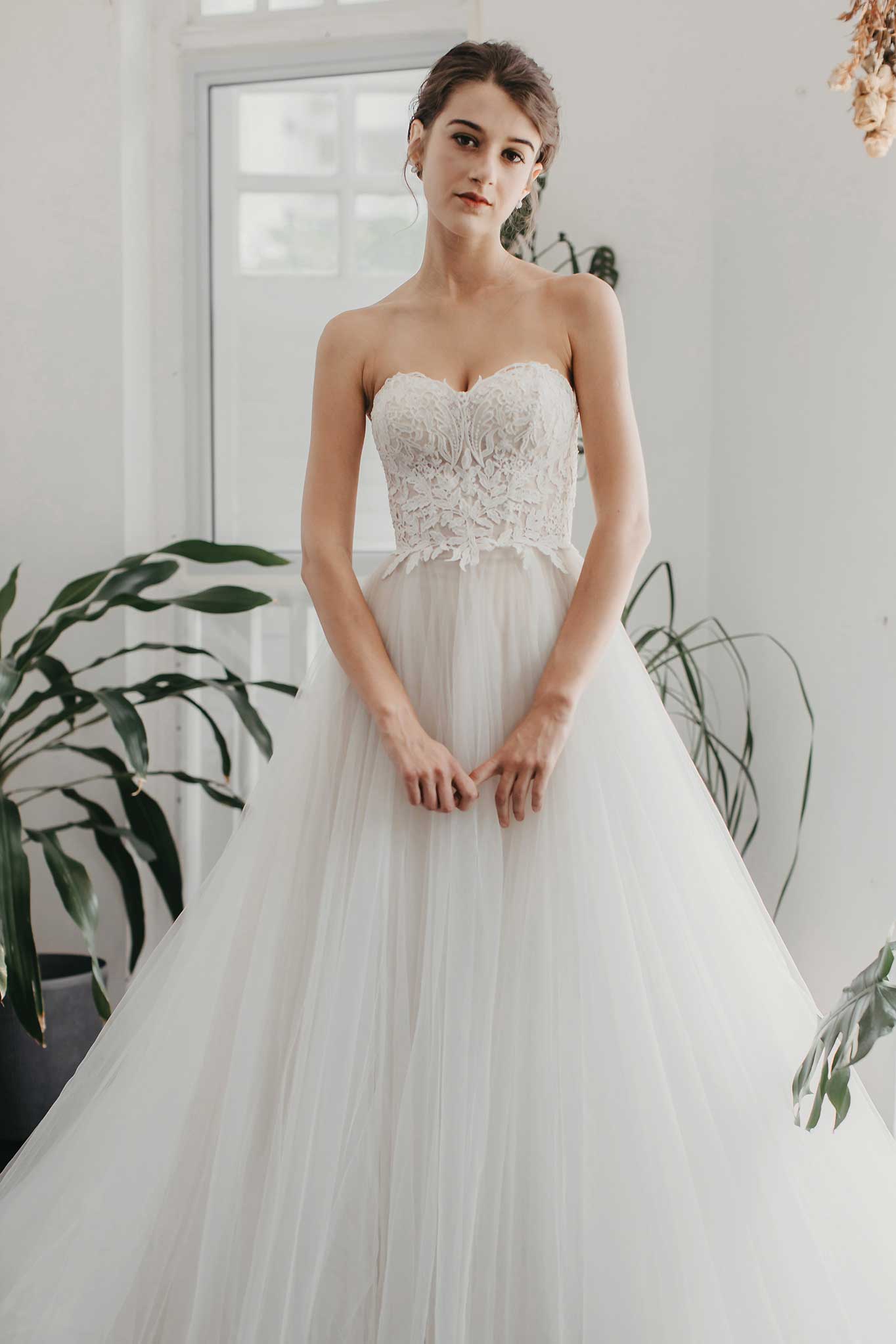 Odelia-wedding-dress-weddingdress-bridalgown-6_